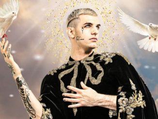 Achille Lauro nei panni del poverello di Assisi è un abominio