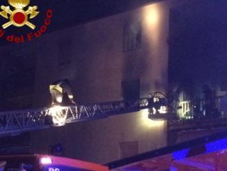 Incendio in appartamento a Foligno, panico in via Molise a Sportella Marini