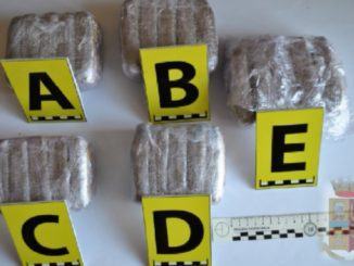 Controlli contenimento Covid19, Polizia trova droga tra generi alimentari
