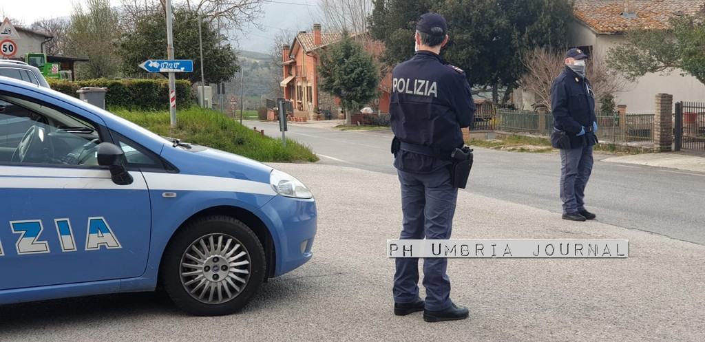 Due dei 23 migranti i fuga sono stati ritrovati, stanno bene
