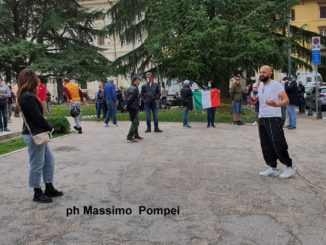 Stanchi delle tante promesse, commercianti di Perugia scendono in piazza