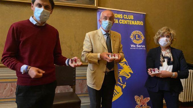 1300 euro al Comune di Perugia in buoni spesa, li ha donati il Lions club perugino