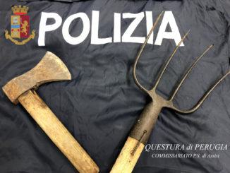 Continue aggressioni alla vicina di casa, donna denunciata nell’Assisano