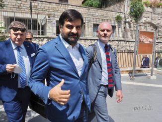 Firenze smonta il Palamara-gate L’ex pm ora diventa «parte offesa»