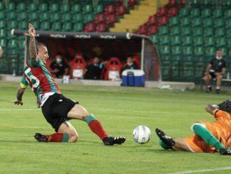 Ternana-Avellino 0-0, le Fere superano il primo turno dei play off