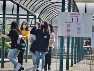 Tutti in classe dal 26 aprile nelle zone gialle e arancioni