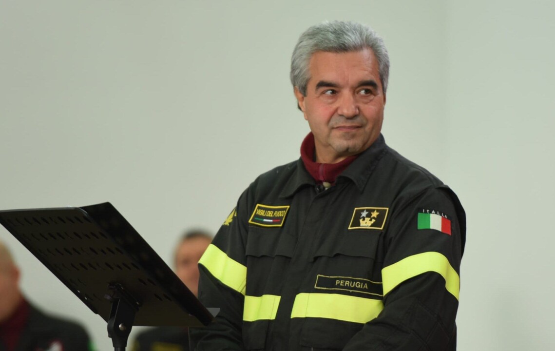 Vigili del Fuoco, va in pensione ingegner Maurizio Fattorini, il saluto dei suoi ragazzi