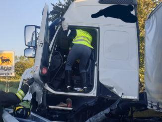 Incidente stradale sulla A1, sbanda tir, autista ferito e in ospedale a Perugia