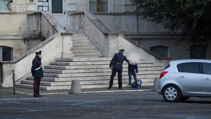 Scuole ternane passate al setaccio dai Carabinieri di Terni
