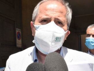 Covid: Crisanti, 'questo è il momento migliore per riaprire l'Italia', 'miglior momento per riaprire tutto e non capisco la prudenza'