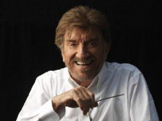 Polemica Ama, Gigi Proietti ancora senza sepoltura 