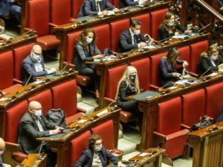 Deputati approvano decreto proroga emergenza sanitaria Covid-19