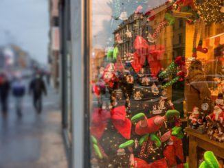 Decreto Natale, iniquo stop a negozi nei centri commerciali nei festivi e prefestivi