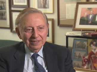 Robert Gallo, preoccupato per durata immunità dei vaccinati