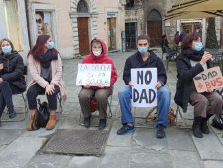 Vogliamo tornare a scuola in sicurezza, il grido di docenti e studenti
