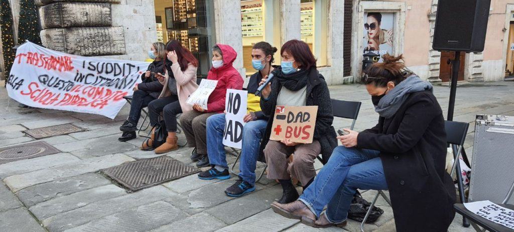 Comitato “a scuola” continua rimpallo responsabilità tra regione e comune