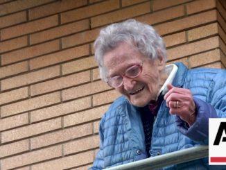 Nonna Lisa Zappitelli 109 anni, entusiasmo a Castello, famosa nel mondo