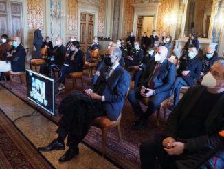 Conferenza stampa in presenza in Prefettura, un positivo e tamponi per tutti