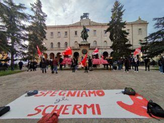 Liceali non hanno avuto la possibilità di tornare in classe