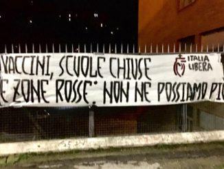Italia Libera contro la tirannia sanitaria, uno striscione anche a Perugia