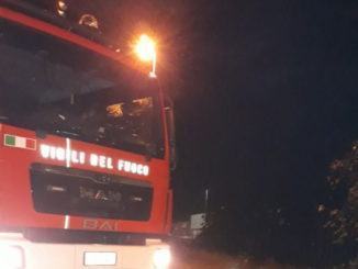 Smottamento collinare verso la ferrovia a Passignano sul Trasimeno, pompieri in azione