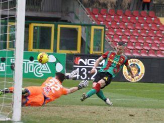 Vince ancora la Ternana, al Liberati battuto il Catania per 5-1