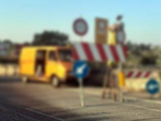 Frana sulla Contessa, chiusa strada statale 452, comune Gubbio