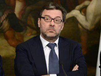 Giorgetti, impegno vaccini covid agli anziani a domicilio e nelle farmacie