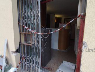 Assalto notturno alla Banca Unicredit di Petrignano di Assisi, colpo fallito