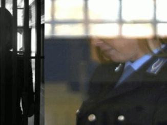 Perseguita per anni la ex compagna e se ne frega dei domiciliari, a Capanne