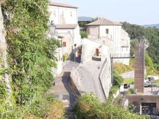 Amelia: riaperta oggi Via delle Mura: Sarà pedonabile chiusa dal 2008