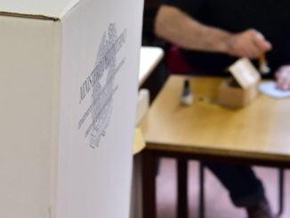 Si vota tra il 15 settembre e il 15 ottobre, decisione Consiglio Ministri