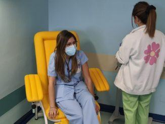 Covid in Umbria, scende il contagio tra i sanitari vaccinati