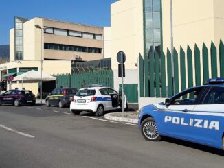 Truffatore seriale denunciato, per le sue vendite online si spacciava per poliziotto