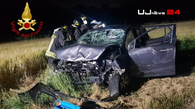 Schianto nella notte, due feriti in codice rosso, nell'incidente stradale coinvolti giovanissimi