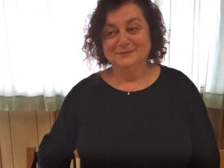 Nipote, della bidella morta per covid-19, denuncia la scuola