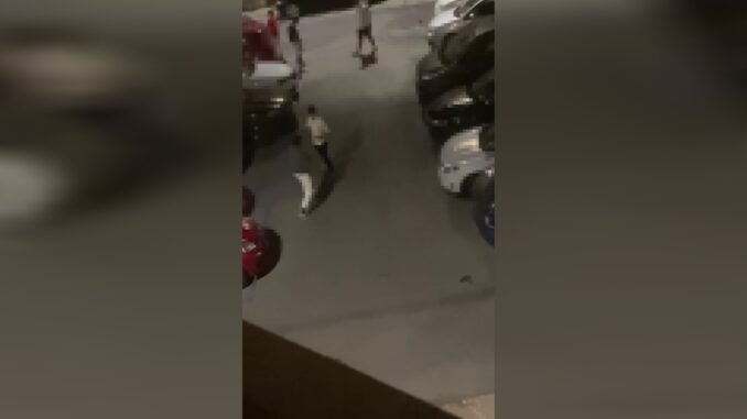 Baldoria fino alle 2 di notte in centro a Perugia, tra alcol, droga e urina