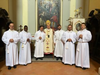 29 giugno 5 giovani nuovi sacerdoti saranno ordinati in piazza IV Novembre