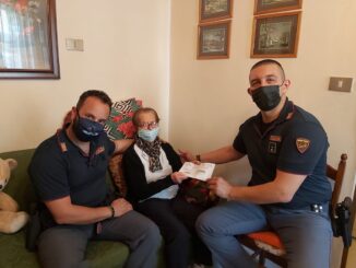 Le rubano i documenti e non sapeva come fare i duplicati, una storia a lieto fine