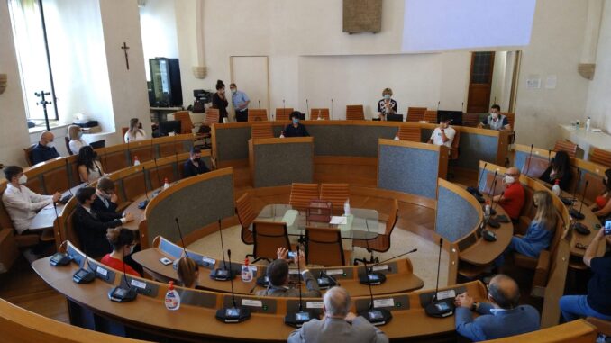 Cerimonia di consegna della Costituzione ai neo maggiorenni di Perugia