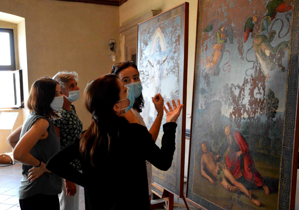 Città di Castello, concluso restauro Stendardo Processionale di Raffaello