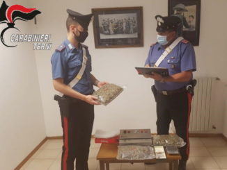 Blitz Carabinieri a Ficulle, arrestato cuoco 43enne per possesso marijuana