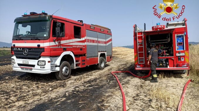 Incendio distrugge campo di grano a Spoleto, sotto controllo, ore di lavoro
