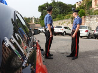 Lite nella notte a Fontivegge, straniero aggredisce anche i Carabinieri, sarà espulso