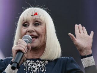Morte Raffaella Carrà: '' Grazie Raffaella'' , Rai rivoluziona palinsesto