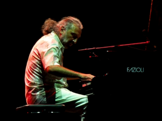 Stefano Bollani a Umbria Jazz ha ricordato Chick Corea, il genio che non c'è più