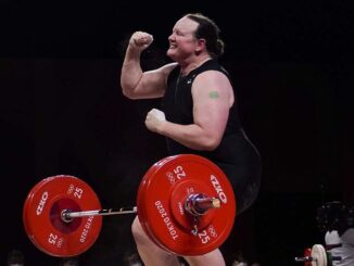Olimpiadi: fuori dai Giochi atleta trasgender sollevamento pesi