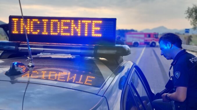 Auto contro mezzo pesante, incidente sulla E45 a Solfagnano