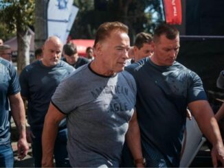 Schwarzenegger contro i 'no mask', 'al diavolo la vostra libertà'