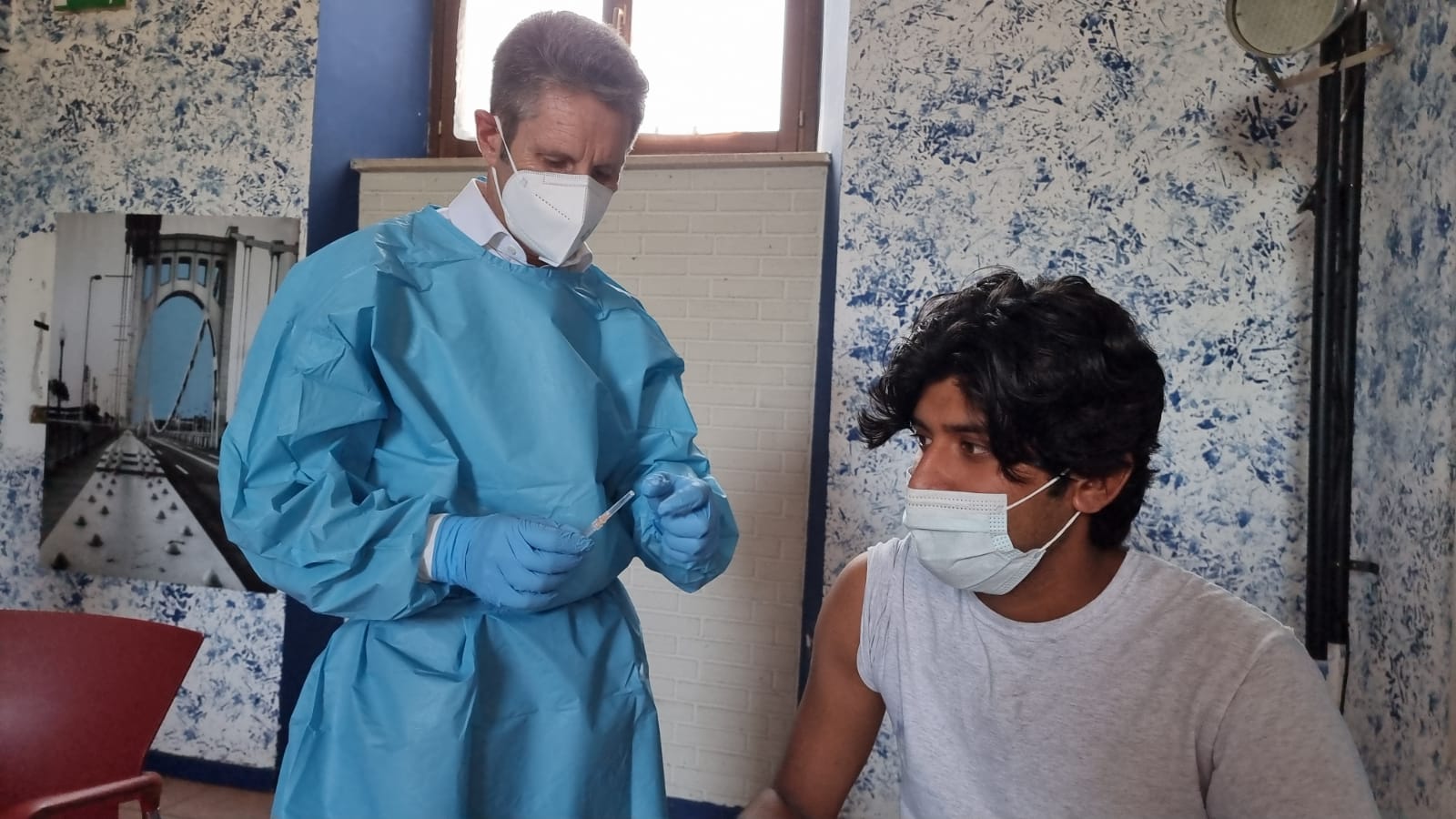 Evitare assembramenti, dal 23 dicembre, vaccino solo con prenotazione